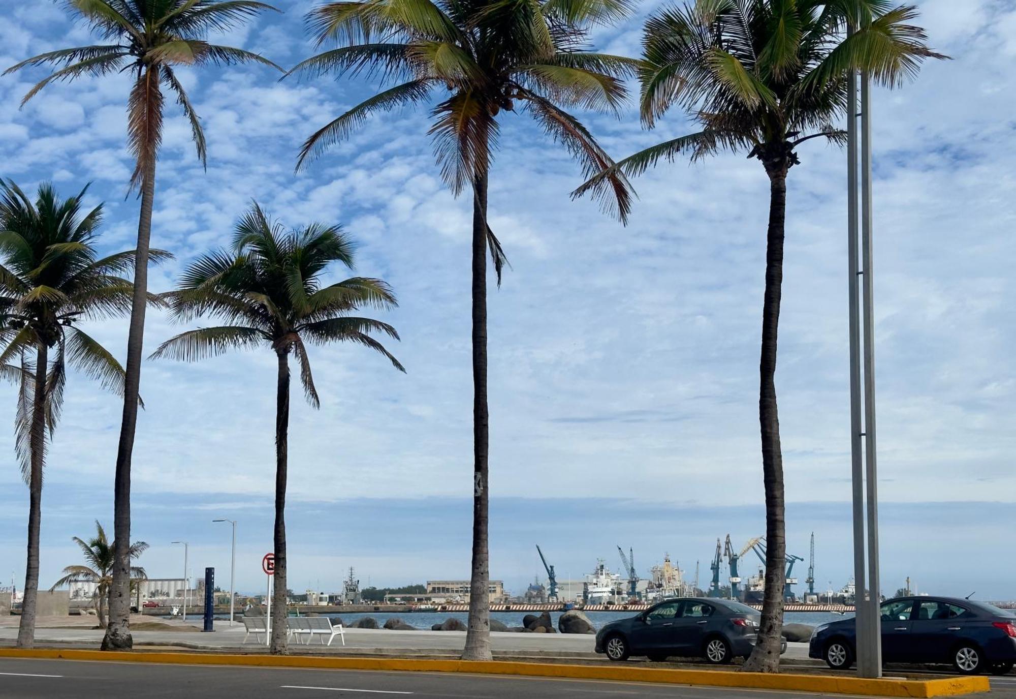 Suites Brisa Marina - Atras De Playa Regatas Y El Malecon, 6 Calles Del Acuario Veracruz Exteriör bild